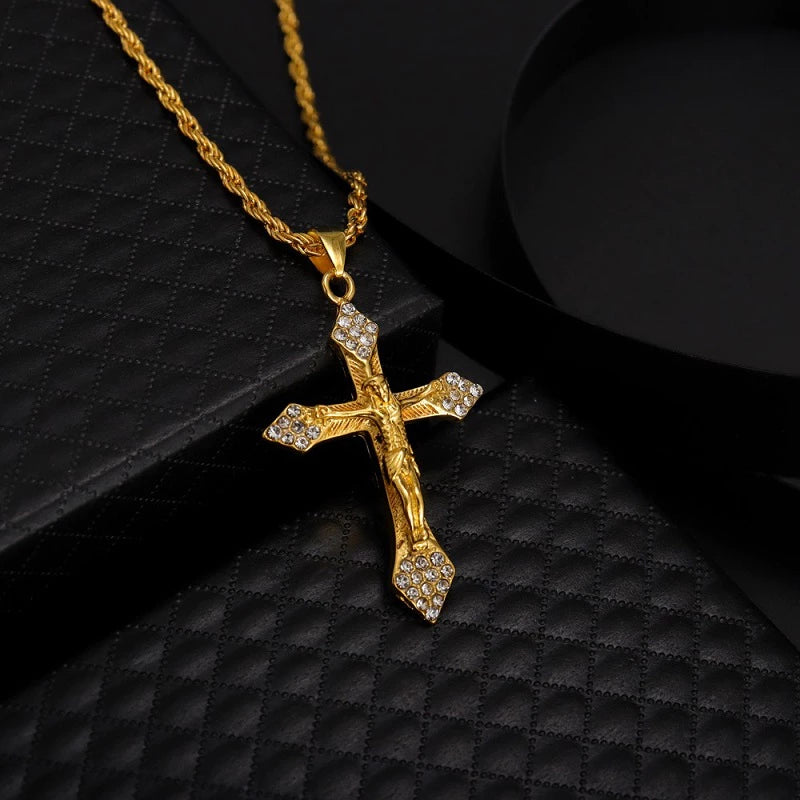 Colar Vintage Hip Hop Jesus Cross 18K Zircon: O Toque Supremo de Estilo e Fé”