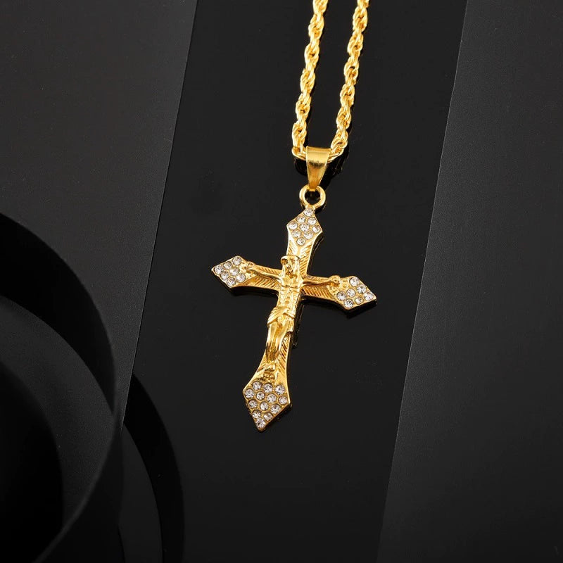 Colar Vintage Hip Hop Jesus Cross 18K Zircon: O Toque Supremo de Estilo e Fé”